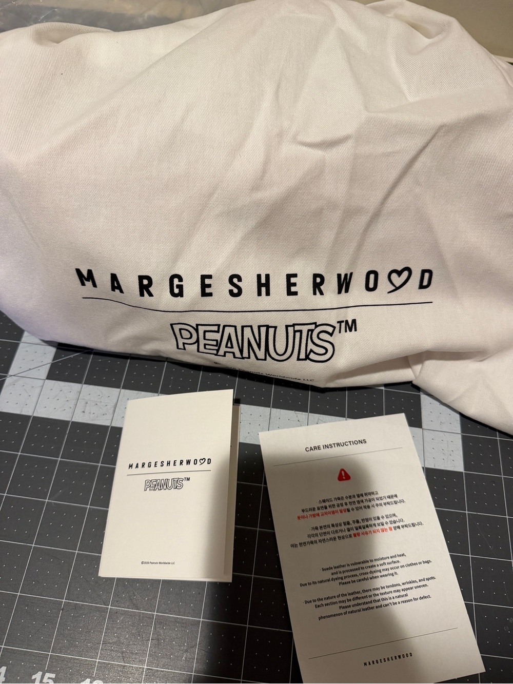 MargeSherwood x Peanuts Pink Dumpling EW Tote - Limited Edition - Picture 9 of 10